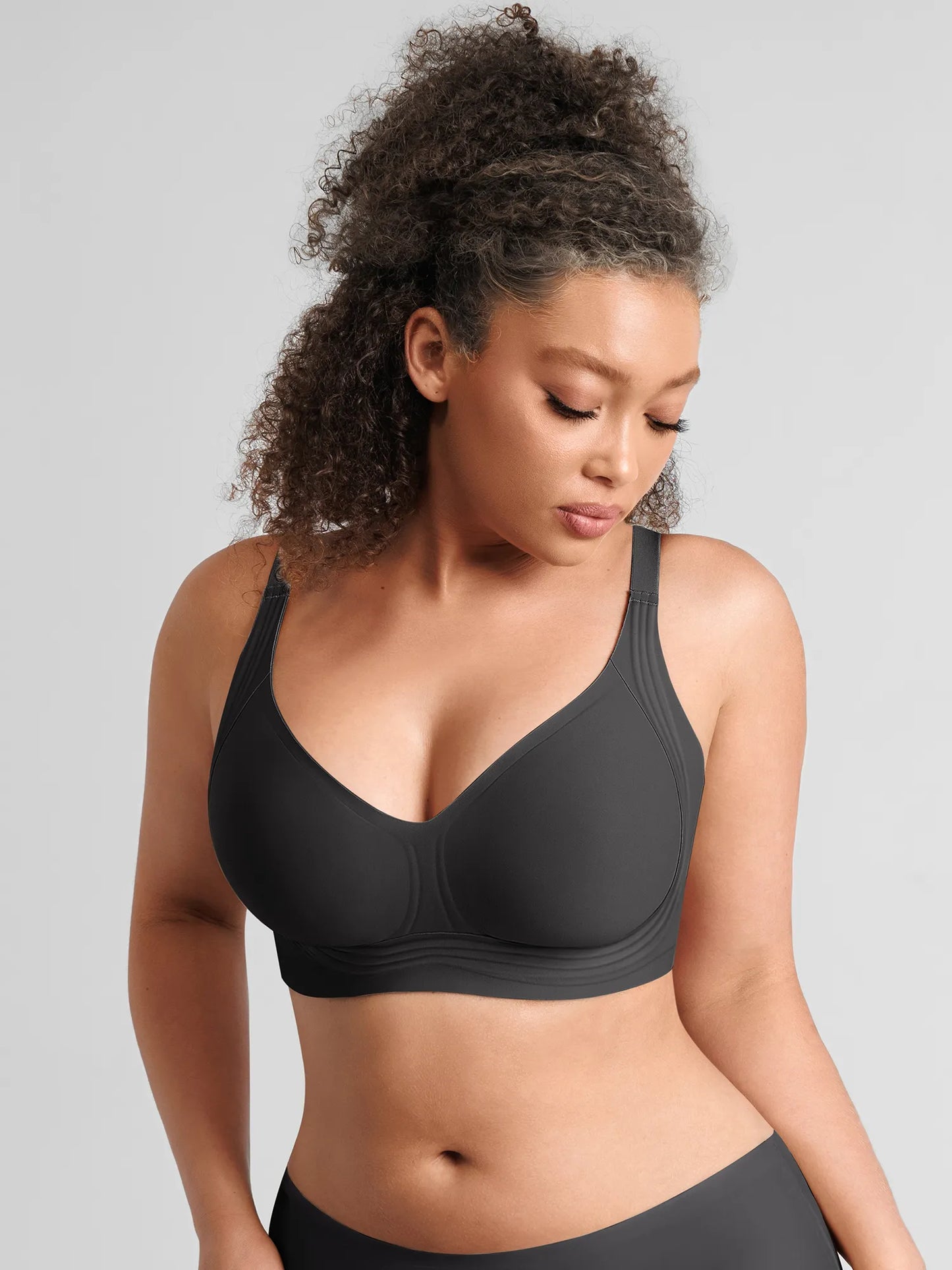 https://cdn.shopify.com/s/files/1/0089/1846/6641/files/Feelingirl-Jelly-Support-Comfort-Wireless-Seamless-Plunge-Bra-BK01_2.webp?v=1769420929