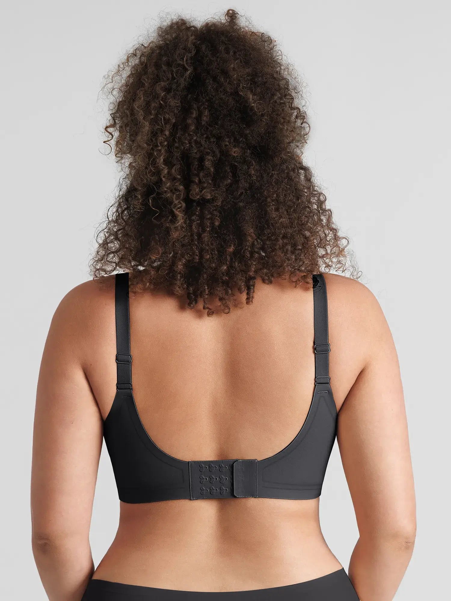 https://cdn.shopify.com/s/files/1/0089/1846/6641/files/Feelingirl-Jelly-Support-Comfort-Wireless-Seamless-Plunge-Bra-BK01_3.webp?v=1769420929