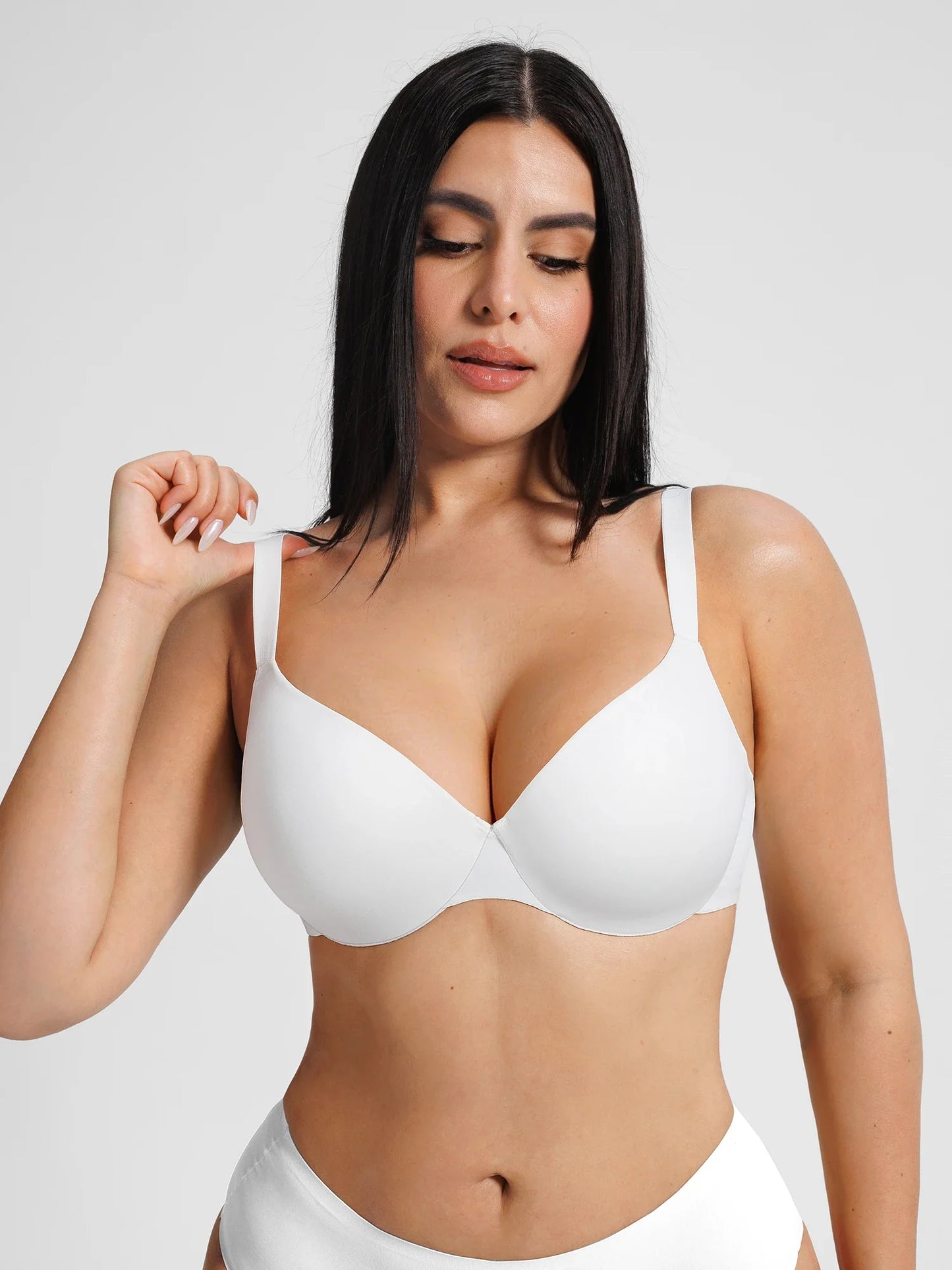 https://cdn.shopify.com/s/files/1/0089/1846/6641/files/Feelingirl-Push-Up-Lightly-Lined-Demi-Bra-WH01_5.webp?v=1777544117