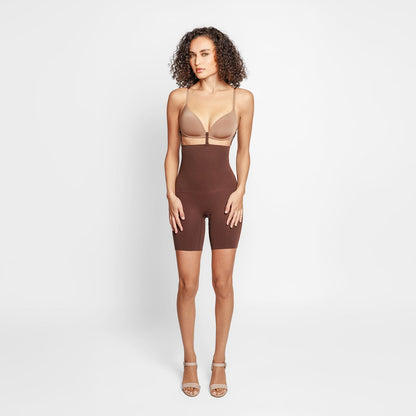 Alessia™ Sculpt & Lift – Bešavni Steznik za Struk i Podizanje Stražnjice